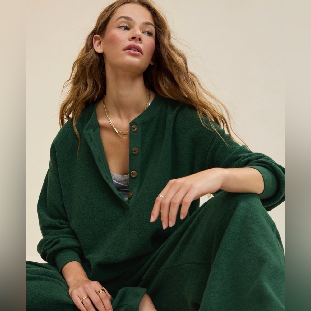 AERIE - Forest Green Sherpa Sweatshirt